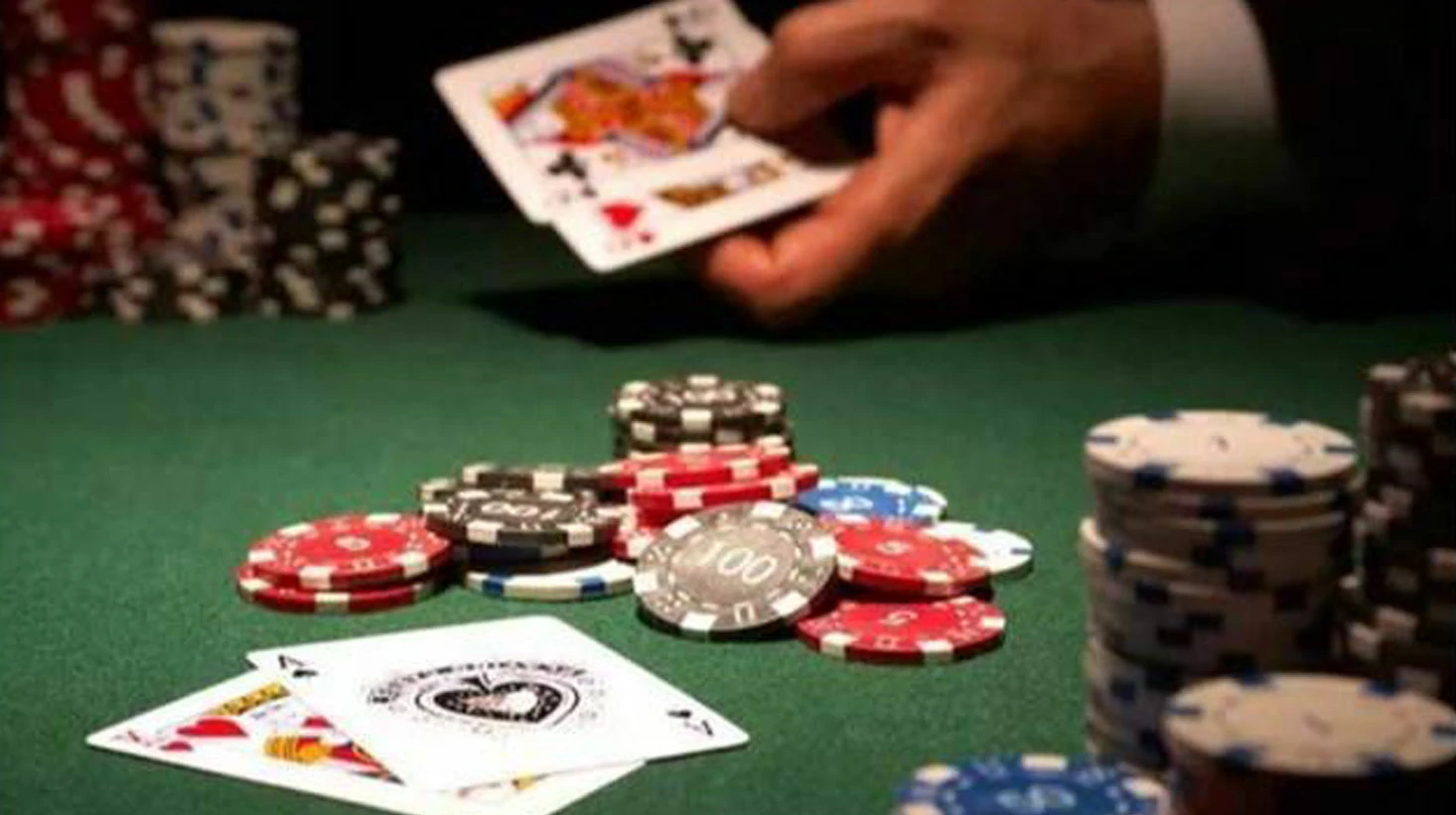 解锁高级功能：通过官方网站下载棋牌游戏大厅(图1)